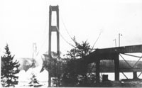 Huge splash as final section of bridge collapses, 11:10 a.m. on November 7, 1940 TPL 6263