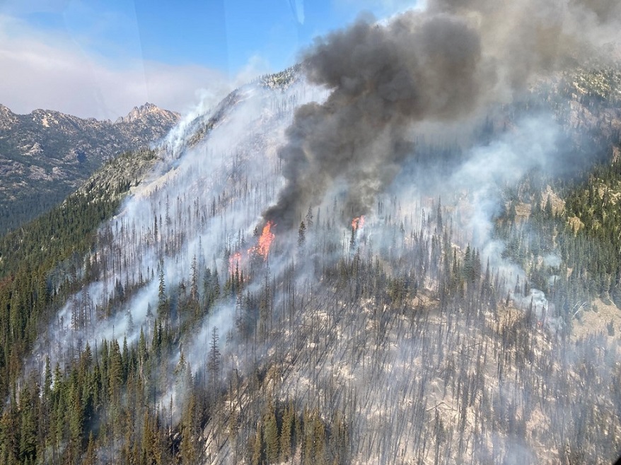 An aerial view of the Blue Lake Fire on August 16, 2023 image