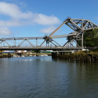 The US 12 Wishkah River Bridge is one of three bascule bridges in Grays Harbor County. 