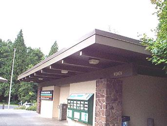 Photo of Gee Creek safety rest area on southbound I-5