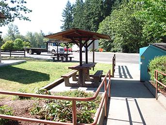 Photo of Maytown safety rest area on southbound I-5
