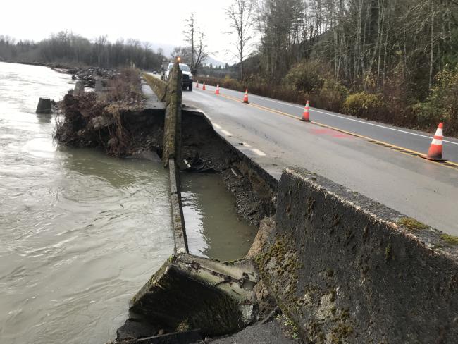 In November 2017, a small flood event in the Skagit River scoured and eroded the SR 20 embankment at milepost 101, resulting in a 2-week highway closure to repair the highway.